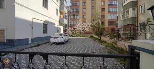 Köşk Mahallesinde 2 Katlı Kiralık Dükkan&mağaza&unlu Mamüller