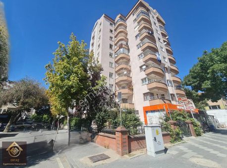 Aydınlıkevler Mah. Merkezi Konumda Satılık 3+1 Daire