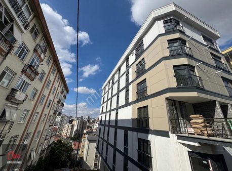 Altıntepe' De Kısmi Deniz Manzarılı Sıfır Dubleks Daire 3+1