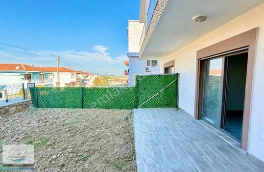 Foça Kazım Dirik Mah. Bahçeli 3+1 Dubleks Daire