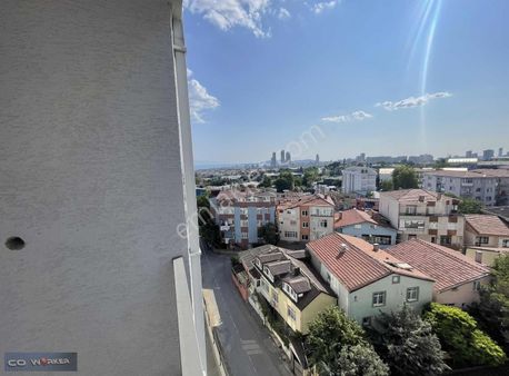 Kartal Metro Yakını, Genis Salon,site Özelikli, Ara Kat 2+1