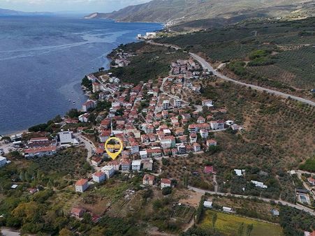 Büyük Kumla Köy İçinde İmarlı Ulaşımı Kolay Yatırımlık Arsa!