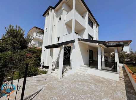 Mykonut'tan Çalış Da Kiralık Eşyasız 3+1 Havuzsuz Villa