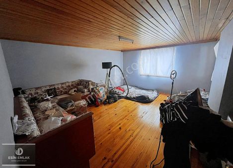 Çayırova Mah Balkonlu Geniş Teraslı Temiz 2+1 Satılık Daire