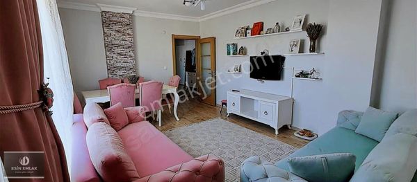 İstasyon Mah Balkonlu Geniş Arakat Temiz 2+1 Satılık Daire