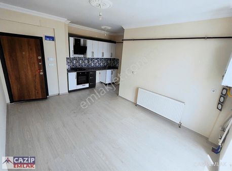 Cazip'ten Hastane Yolunda Ara Kat Güney Cepheli Kombili 1+1