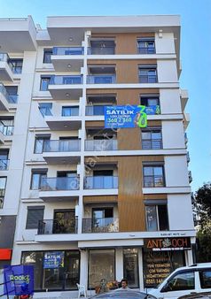 Girne Caddesinde Satılık Lüks 1+1 Ve 3+1 Daireler