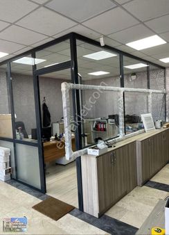 Gamas M.sitesine Yakın Cadde Üzeri 250m2 Giriş Satılık Dükkan