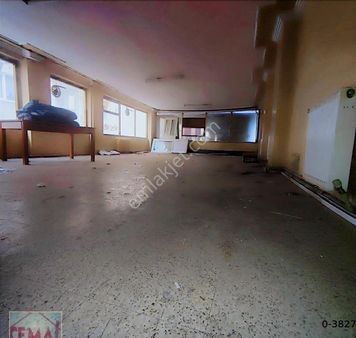 Cemal Emlak Bursa Yildirim Heykel Setbaşı Namazgah Depolama Alan