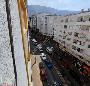 Cemal Emlak Bursa Yildirim Fsm Cd 3+1 5.kat Kombili Köşe Manzara