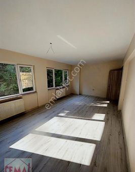 Cemal Emlak Bursa Yıldırım Umurbey 3+1 İçi Komple Yenilenmiş Ba