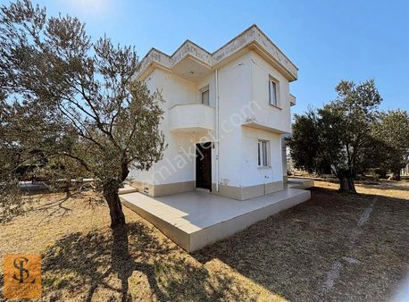 Ayvalık'a Komşu Keremköy'de Bahçeli 2+1 Eşyalı Dubleks Villa