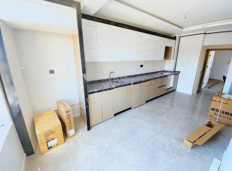 29 Ekimde Cam Balkon Kombi Petek Full+full Ultra Lüx Katta Konut