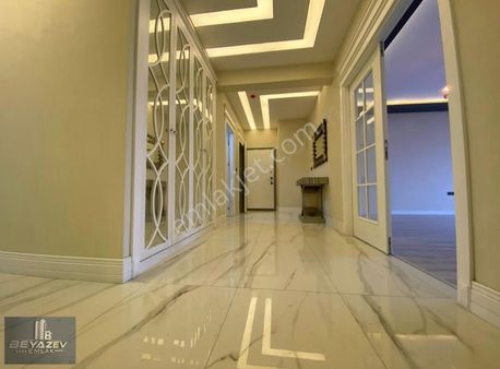 13. Kat Güney Cephe Ferah Ve Panoramik Şehir Manzaralı Daire