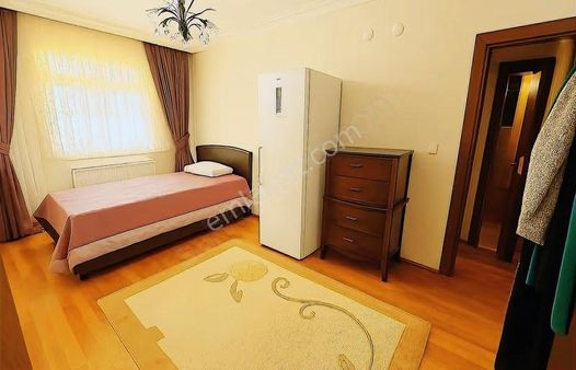 Fevzi Çakmak Mahallesinde Ara Katta K.limitsiz Geniş 3+1 Konut!!