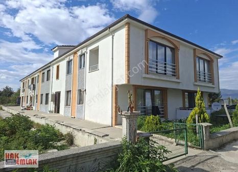 Hak Emlak'tan Akınlar Mahallesinde Satılık 2+0 Çok Uygun Daire