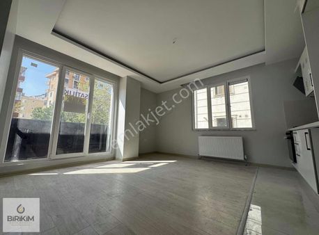 Anayurt Cad Üzerinde 2+1 Asansörlü K.otoparklı Lüks Arakat