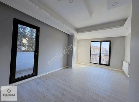 Sırasöğütler Mah Marmaray Yürüme Mesafesi 4+1 Dublex