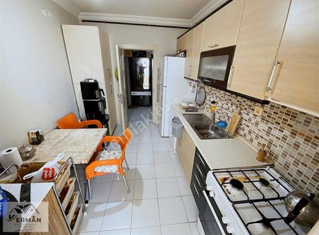 Kerman'dan Yapracık 3.bölgede Ara Kat 3+1 Daire Asansörlü Daire