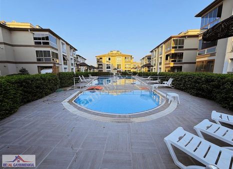 Real Gayrimenkul'den Cüneytbey'de Havuzlu Sitede 3+1 Daire