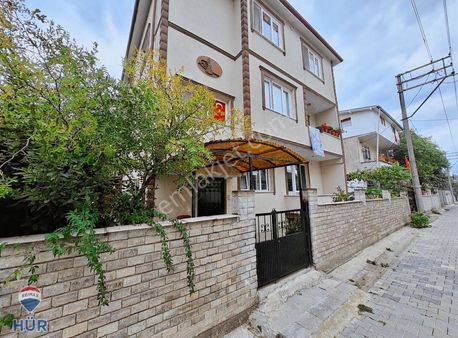 Ömer İnan Remax Hür Fatih Mah. 3+1 Kiralık Daire