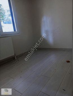 Bahçelievler Deli Hüseyin Paşa Caddesi'nde 2+1 Bahçe Katı