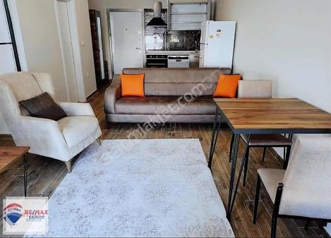 Lüleburgaz E5 Cadde Üzeri Satılık 1+1 Ofis & Daire