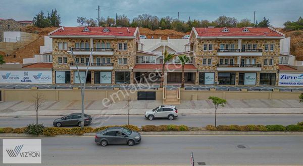 Vizyondan Datça Marmaris Anayoluna Cepheli Kiralık 110 M2 Dükkan
