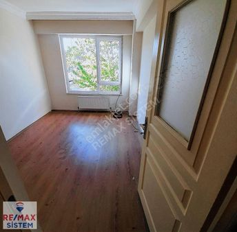 Fatih Mahallesinde Kiralık 3+1 Daire