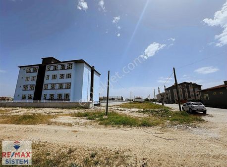 Çayırbağ Asel Düğün Salonu Arkasında Satılık Arsalar