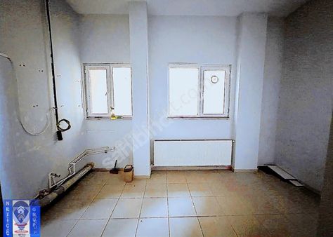 Yıldırım Caddesinde Metroya Yakın 300 M2 Kira Getirili Dükkan