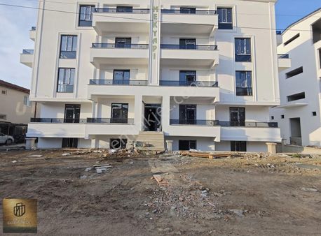 Başiskele Yeşilyurtta 3+1 140 M2 Bahçe Z Dubleks