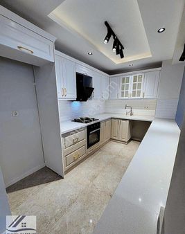 İnönü Caddesi Dibinde 3+1 Lüks Arakat 140 M2 Çift Cephe Satılık