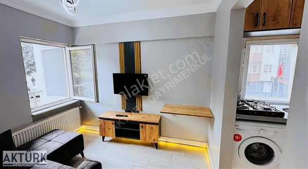 Aktürk Gayrimenkul'den Merkezi Konumda Satılık 1+1 Fırsat Daire