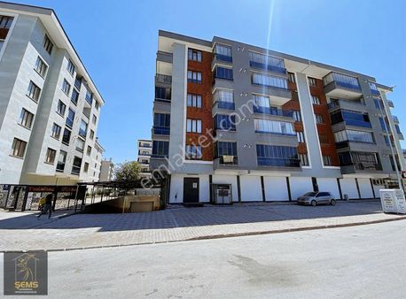 Ali Ulvi Kurucu Tramvay Yakını Ultra Geniş 4+1 Siteiçi 3 Cepheli