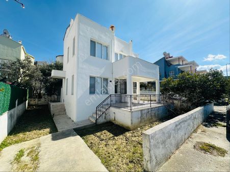 Soğucakta Köşe Konumlu Müstakil Deniz Manz 4+1 Yazlık