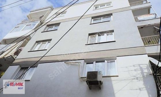 39 Bayraklı Yamanlar Mahallesinde 2+1 Satılık Daire