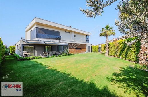 5 Seyrek Günerli'de Satılık Ultra Lüks Villa