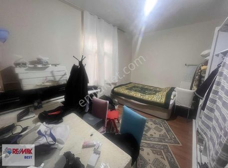 6 Remax Best Ofisinden Satılık Müstakil Ev