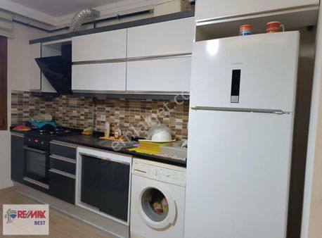 Karşıyaka Şemikler'de Park Manzaralı 2+1 Satılık Daire