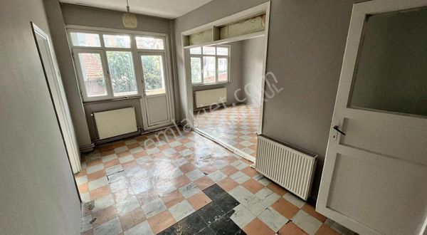 Devlet Hastanesine 5 Dakikalık Yürüme Mesafesinde