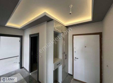 /lider'den/yeşiltepe'de Cadde Yanı 2+1 Mega Lüx Giriş Daire/