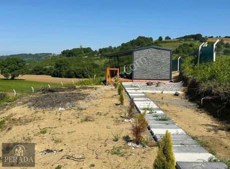 İzmit Güvercinlik'te 3.187 M² Arsa İçinde Eşyalı Konteyner Tarla