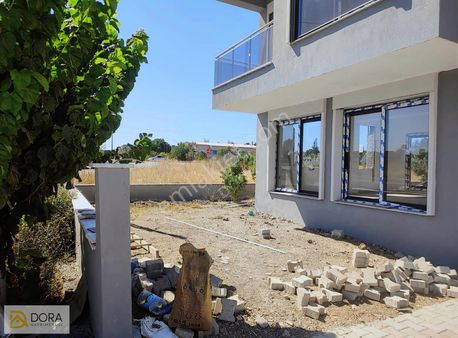Urla Torosan Köşe Konumda Tam Müstakil Sıfır Villa