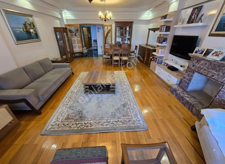 Remax Hür'den Şehrin Merkezinde Kaçırılmayacak Eşyalı Daire