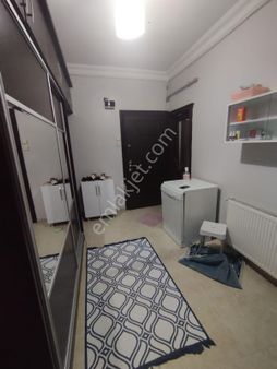 İsmet Pasa Caddesinde Satılık Temiz Daire