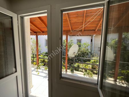 Ayvalık Sarımsaklı'da Kiralık 3+1 Villa - Site İçi - Eşyalı