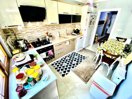 𝄞melodi'den Altınkum'da Ebeveyn Banyolu Ön Cephe Arakat Ayrı Mutfaklı 2+1 Güzel Daire