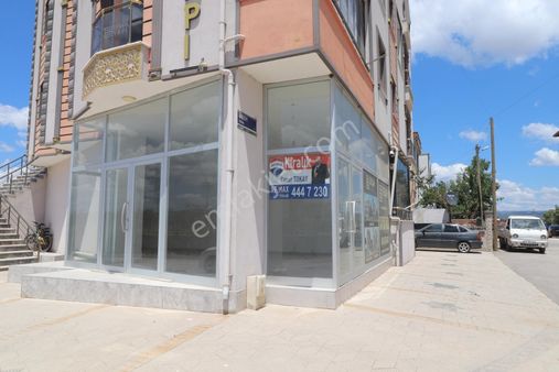 Ataevler Mahallesinde 65 M2 Kiralık İşyeri