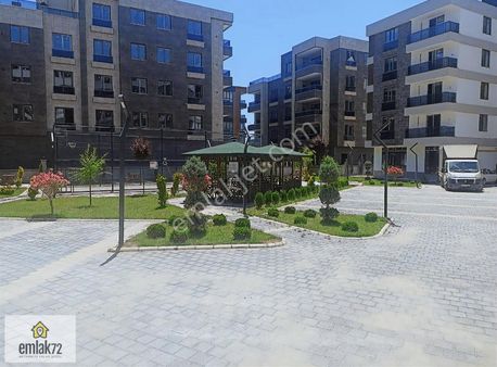 Emlak 72 Den Kiralık Eşyalı Site İçerisinde Lüks 1+1